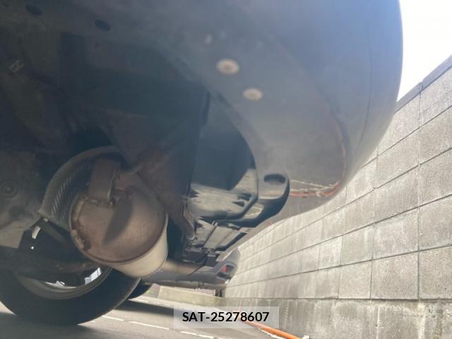 Nissan MARCH 2010-07 8876400-10