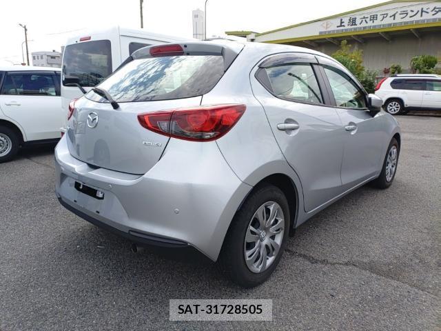 Mazda MAZDA2 2021-08 8876117-4