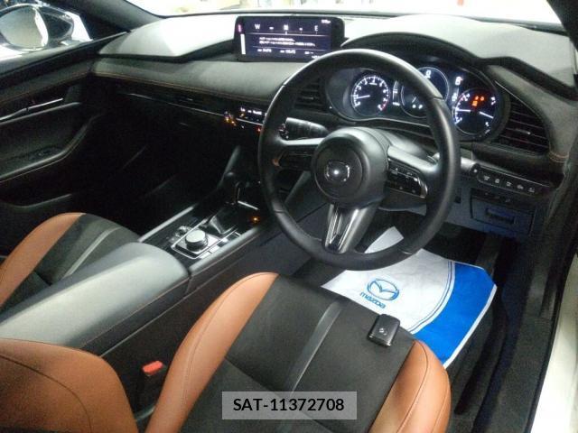 Mazda MAZDA3 2024-10 8877361-2