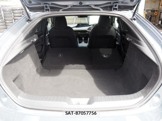 Mazda MAZDA3 2019-09 8877493-10