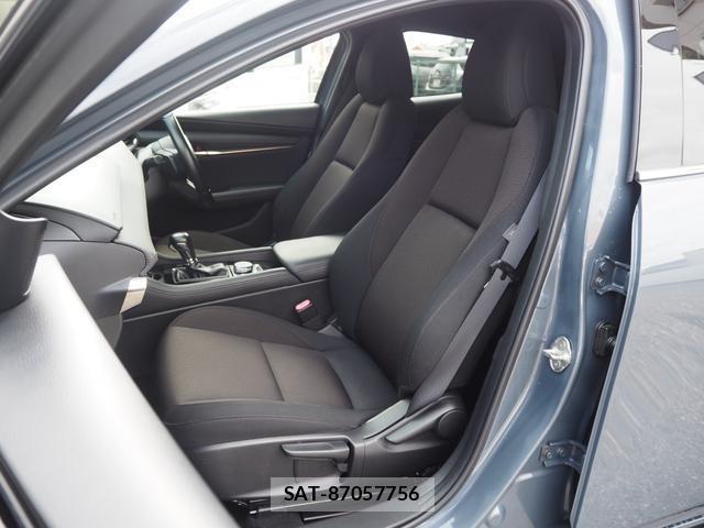 Mazda MAZDA3 2019-09 8877493-8