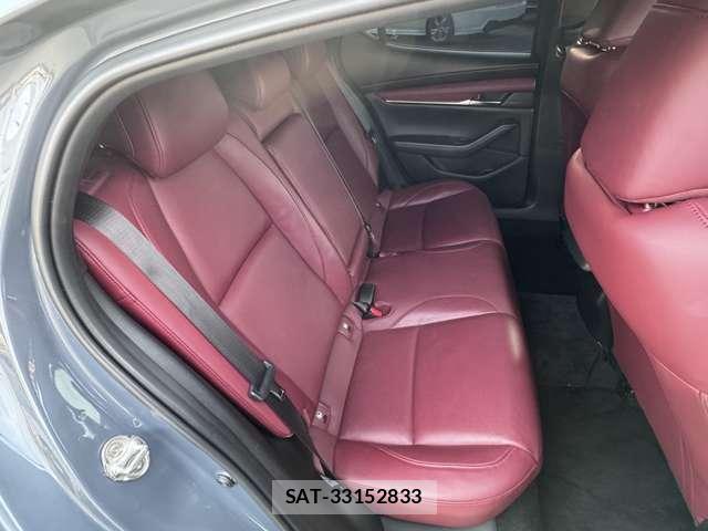 Mazda MAZDA3 2023-06 8877639-6