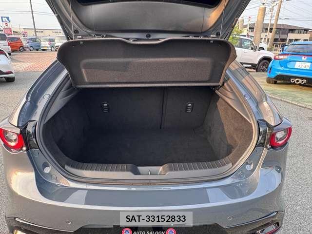 Mazda MAZDA3 2023-06 8877639-8