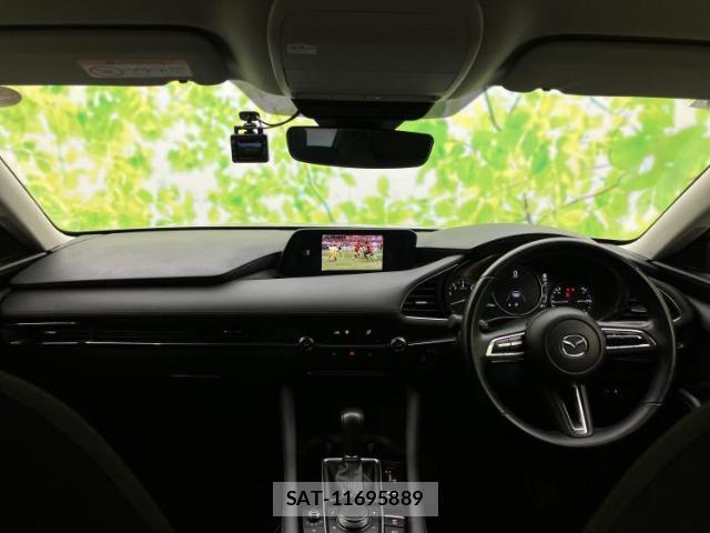 Mazda MAZDA3 2021-07 8878221-7