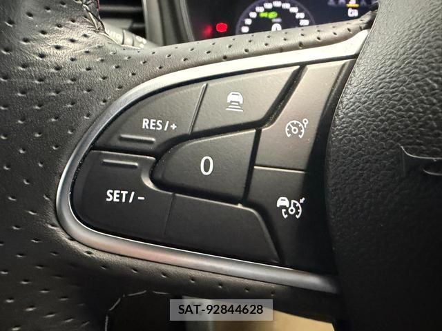 Renault MEGANE 2024-03 8877270-6