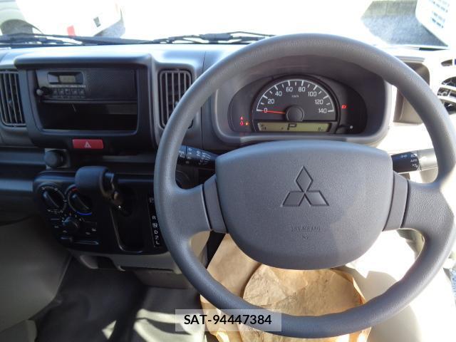 Mitsubishi MINICAB VAN 2026-03 8877658-2
