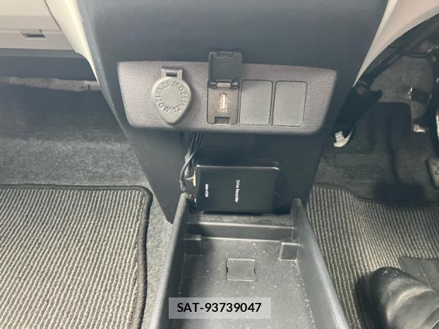 Daihatsu MIRA 2024-11 8876452-19