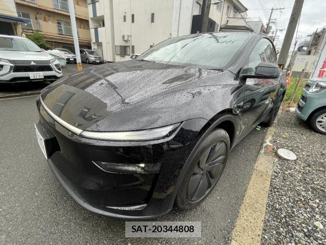 Tesla MODEL Y 2026-04 8876078-5