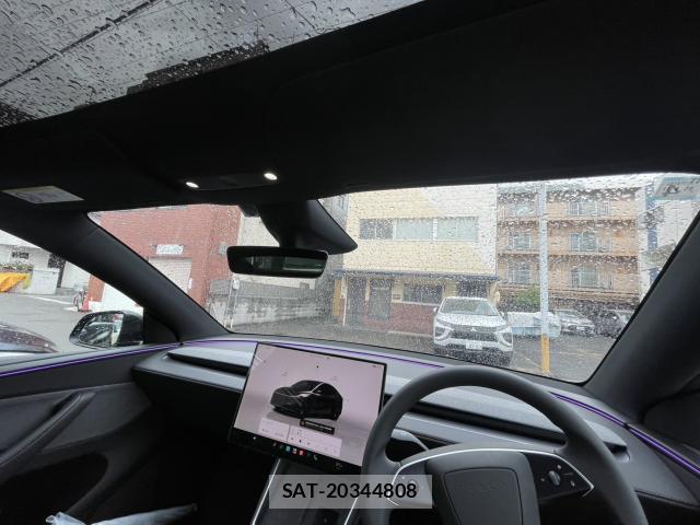 Tesla MODEL Y 2026-04 8876078-9