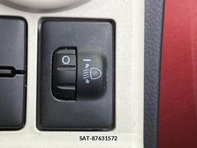 Daihatsu MOVE CANBUS 2017-09 8878186-17