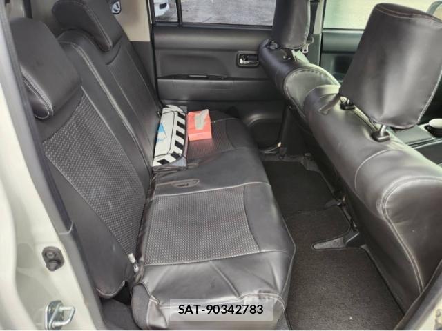 Daihatsu MOVE CONTE 2014-10 8877446-4