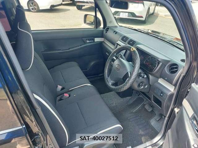 Daihatsu MOVE CONTE 2015-08 8877642-4