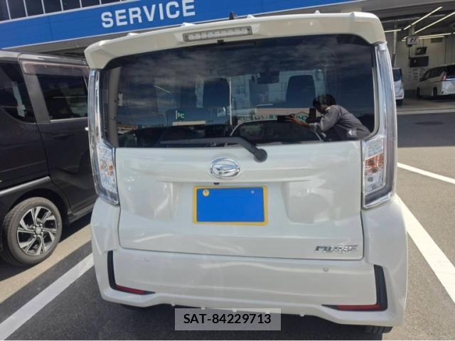 Daihatsu MOVE 2019-04 8876411-3