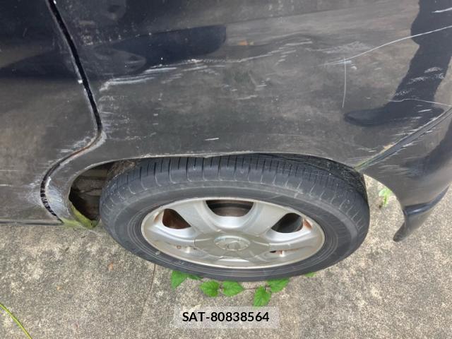 Suzuki MR WAGON 2004-01 8876248-2