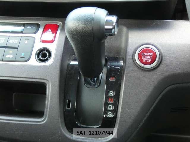 Honda N-ONE 2015-06 8876482-9