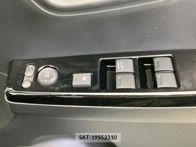 Honda N-ONE 2026-07 8878364-17
