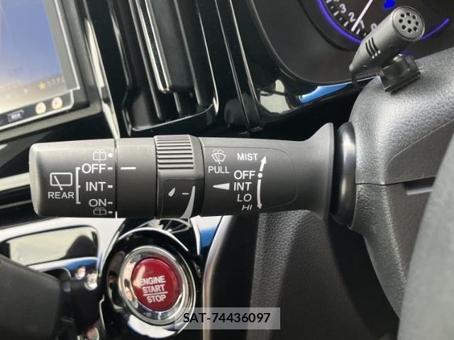 Honda N-WGN 2018-07 8877921-16