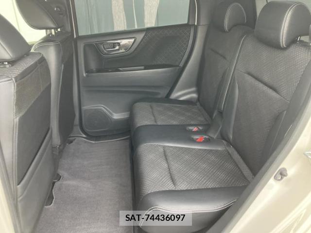 Honda N-WGN 2018-07 8877921-6