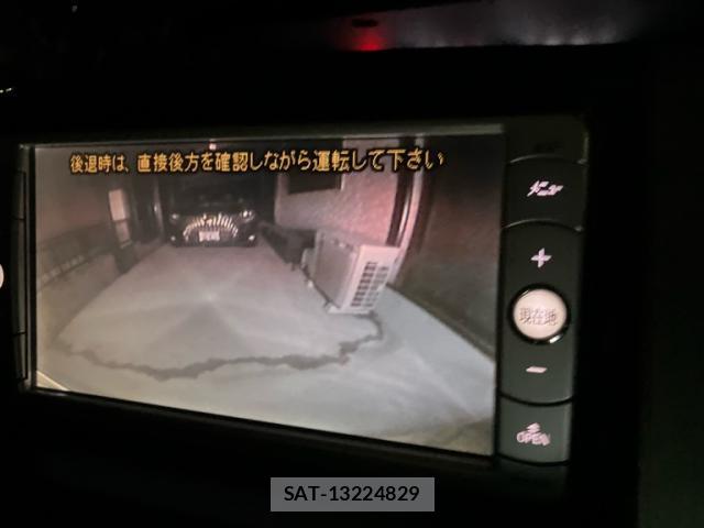 Toyota NOAH 2009-10 8876036-9