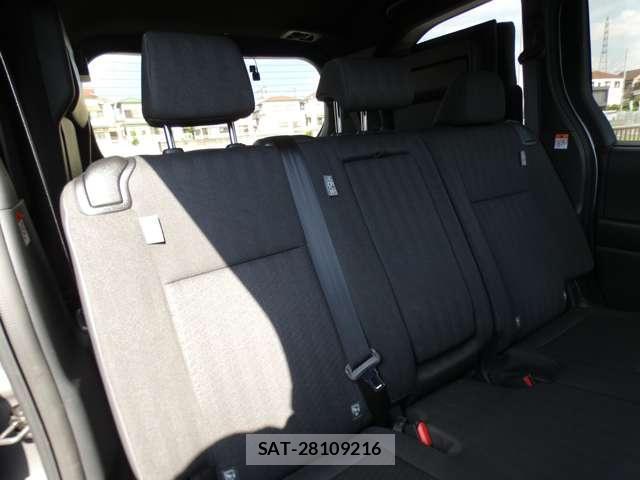 Toyota NOAH 2025-01 8876472-4