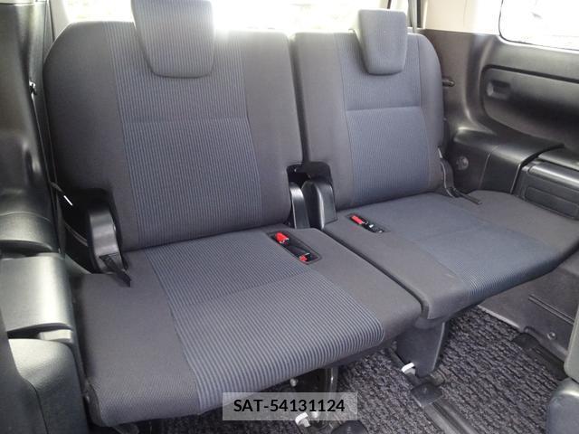 Toyota NOAH 2015-11 8876749-14