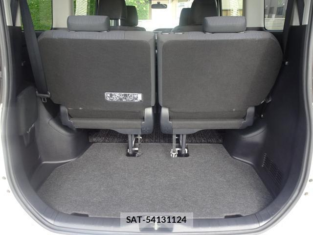 Toyota NOAH 2015-11 8876749-15
