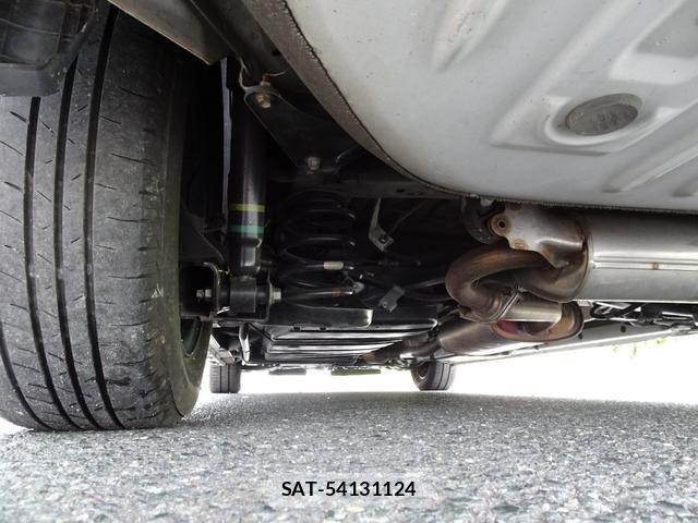 Toyota NOAH 2015-11 8876749-19