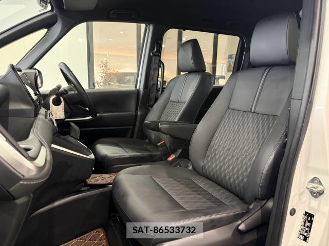 Toyota NOAH 2023-01 8876753-10