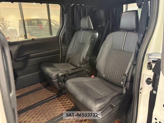 Toyota NOAH 2023-01 8876753-12