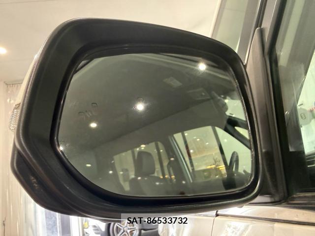 Toyota NOAH 2023-01 8876753-16