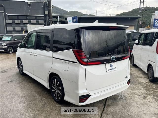 Toyota NOAH 2025-03 8876759-13