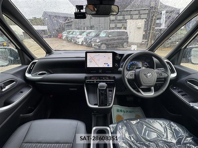 Toyota NOAH 2025-03 8876759-2