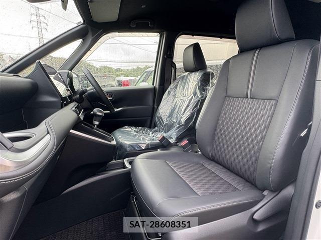 Toyota NOAH 2025-03 8876759-4