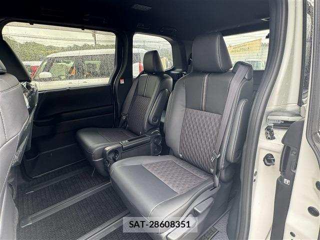 Toyota NOAH 2025-03 8876759-5