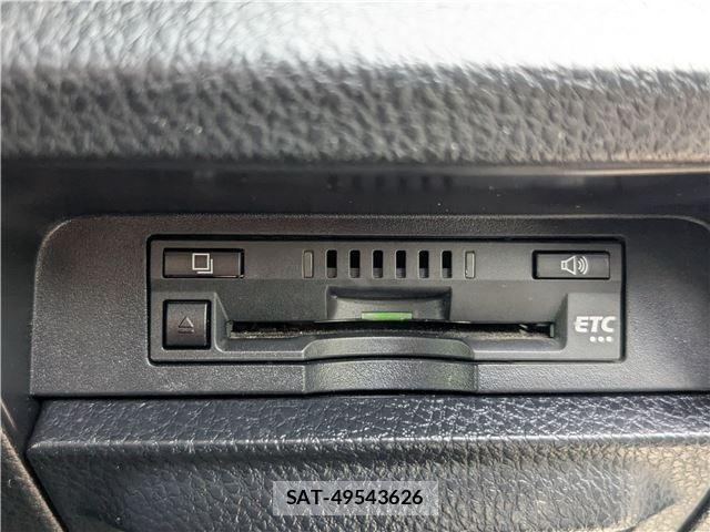 Toyota NOAH 2016-09 8877203-17