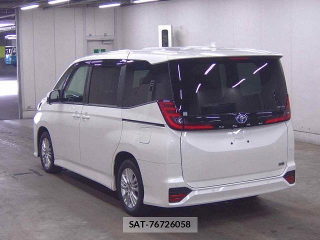 Toyota NOAH 2022-03 8877348-1