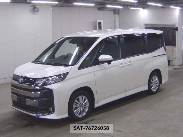 Toyota NOAH 2022-03 8877348-3