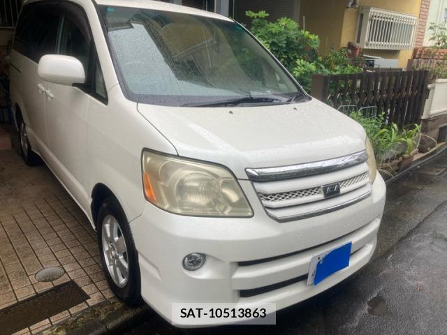 Toyota NOAH 2005-03 8877407-1