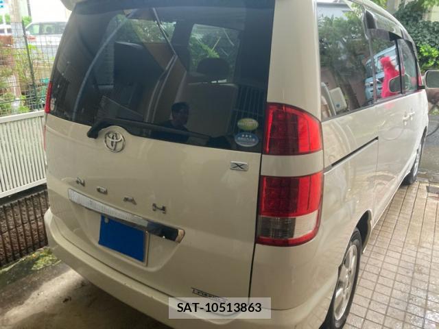 Toyota NOAH 2005-03 8877407-2