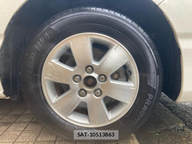 Toyota NOAH 2005-03 8877407-6