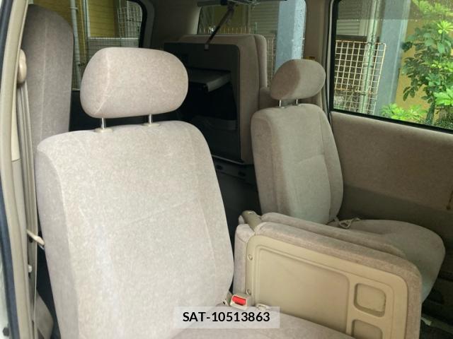 Toyota NOAH 2005-03 8877407-9