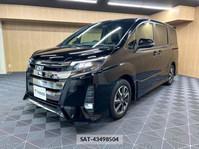 Toyota NOAH 2017-09 8877423-0
