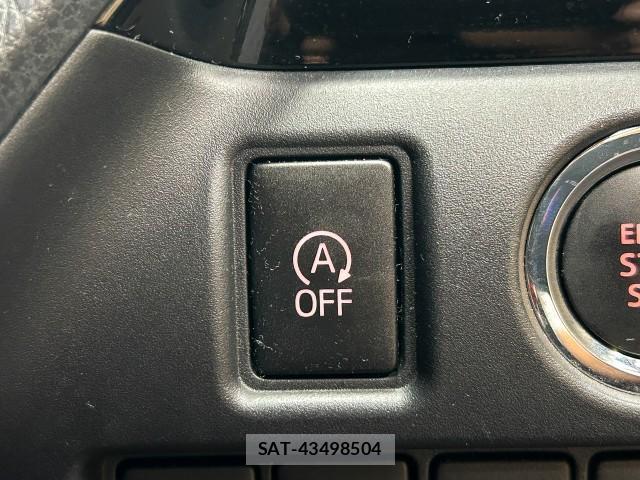 Toyota NOAH 2017-09 8877423-17