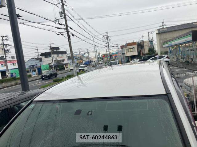 Toyota NOAH 2005-09 8877594-13