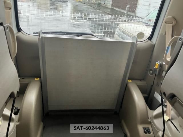 Toyota NOAH 2005-09 8877594-4
