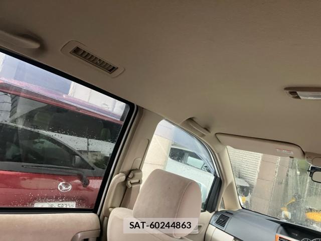 Toyota NOAH 2005-09 8877594-5