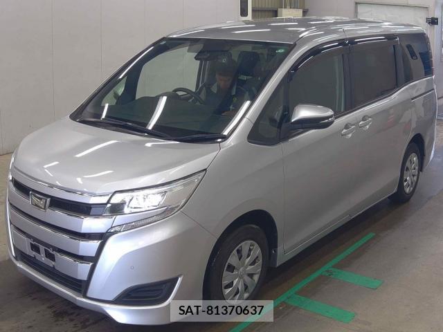 Toyota NOAH 2021 8877690-0