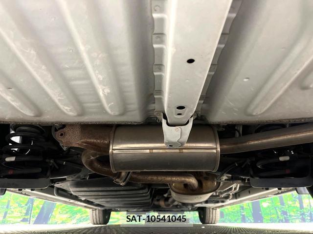 Toyota NOAH 2017-10 8877926-18