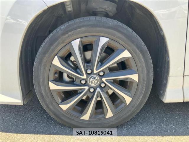 Toyota NOAH 2022-10 8878067-17
