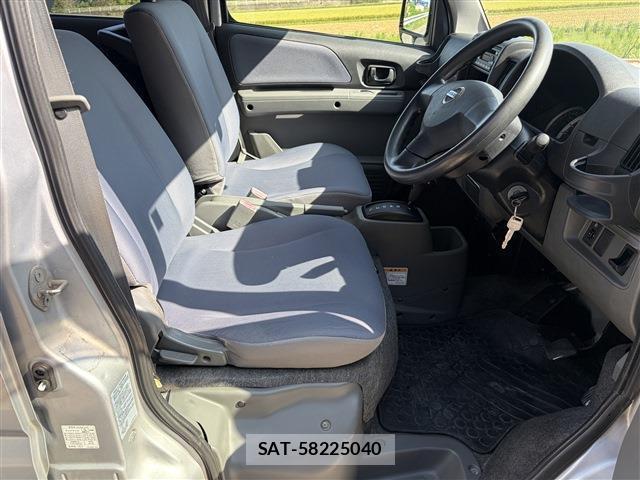 Nissan CLIPPER VAN 2013-09 8876800-18
